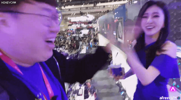 봉준 in 지스타2018 GIF | 인스티즈