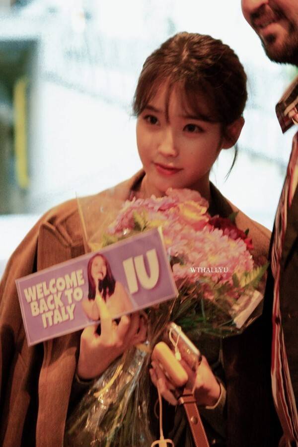밀라노에 간 아이유 | 인스티즈