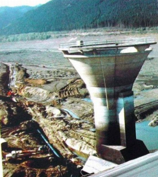 세계에서 가장 큰 나팔꽃 배수로 (사진) | 인스티즈