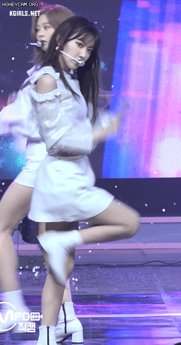 늘씬한 아이즈원 김민주3.gif | 인스티즈