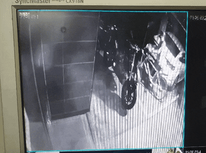 오토바이 주차가 불만인 사람.jpgif | 인스티즈