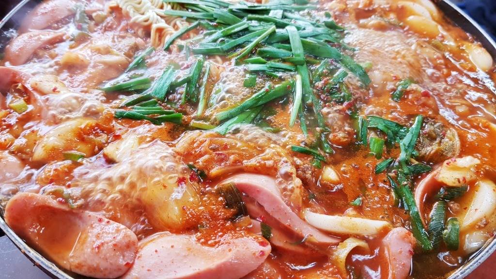 김치찌개보다 은근 좋아하는 사람 많은 찌개 | 인스티즈