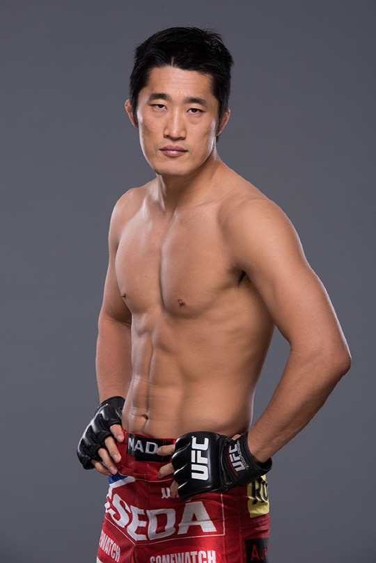 당신은 좀비세계에 떨어졌습니다 | 인스티즈