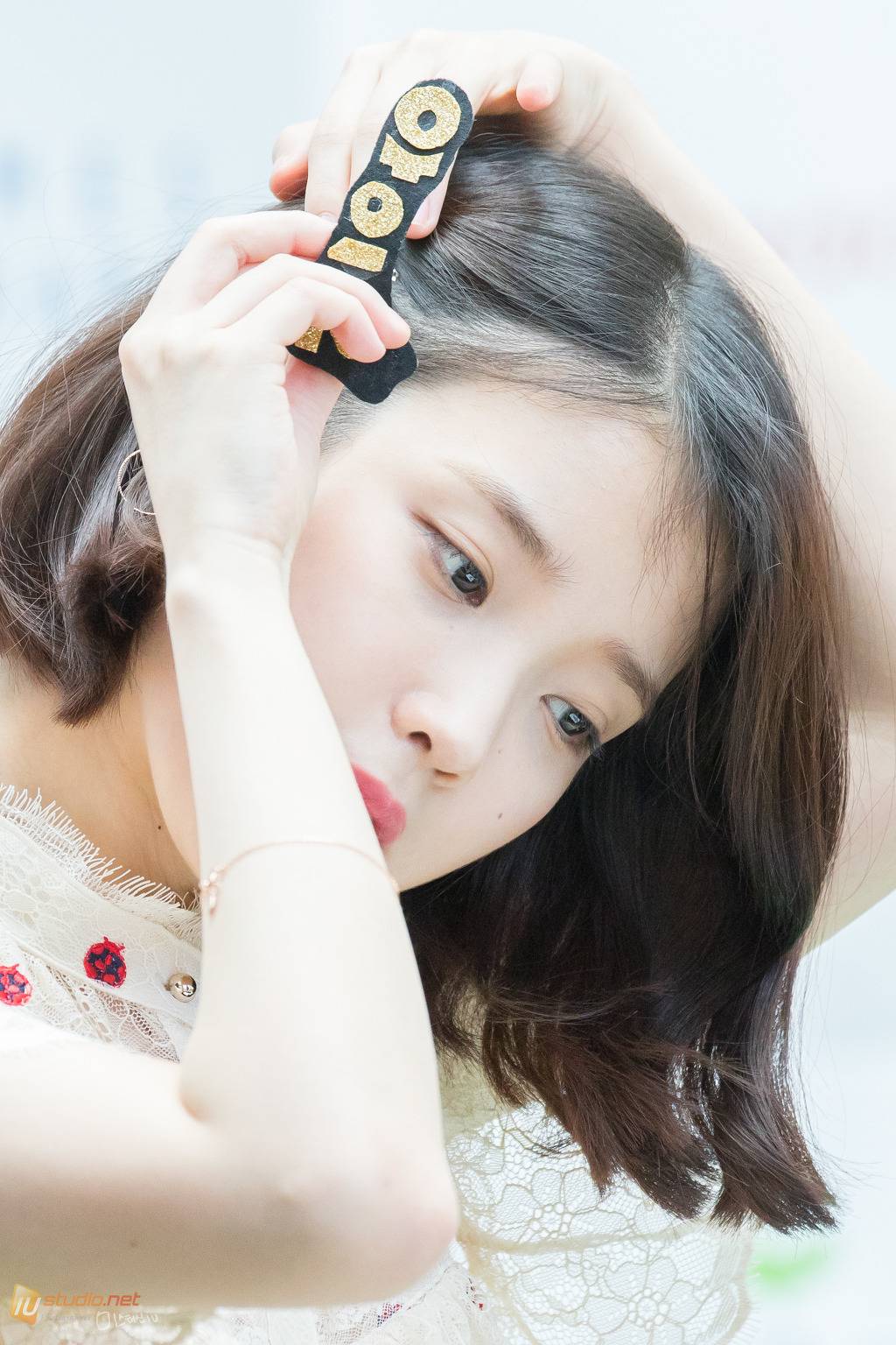 단발머리가 잘어울리는 아이유.jpgi | 인스티즈