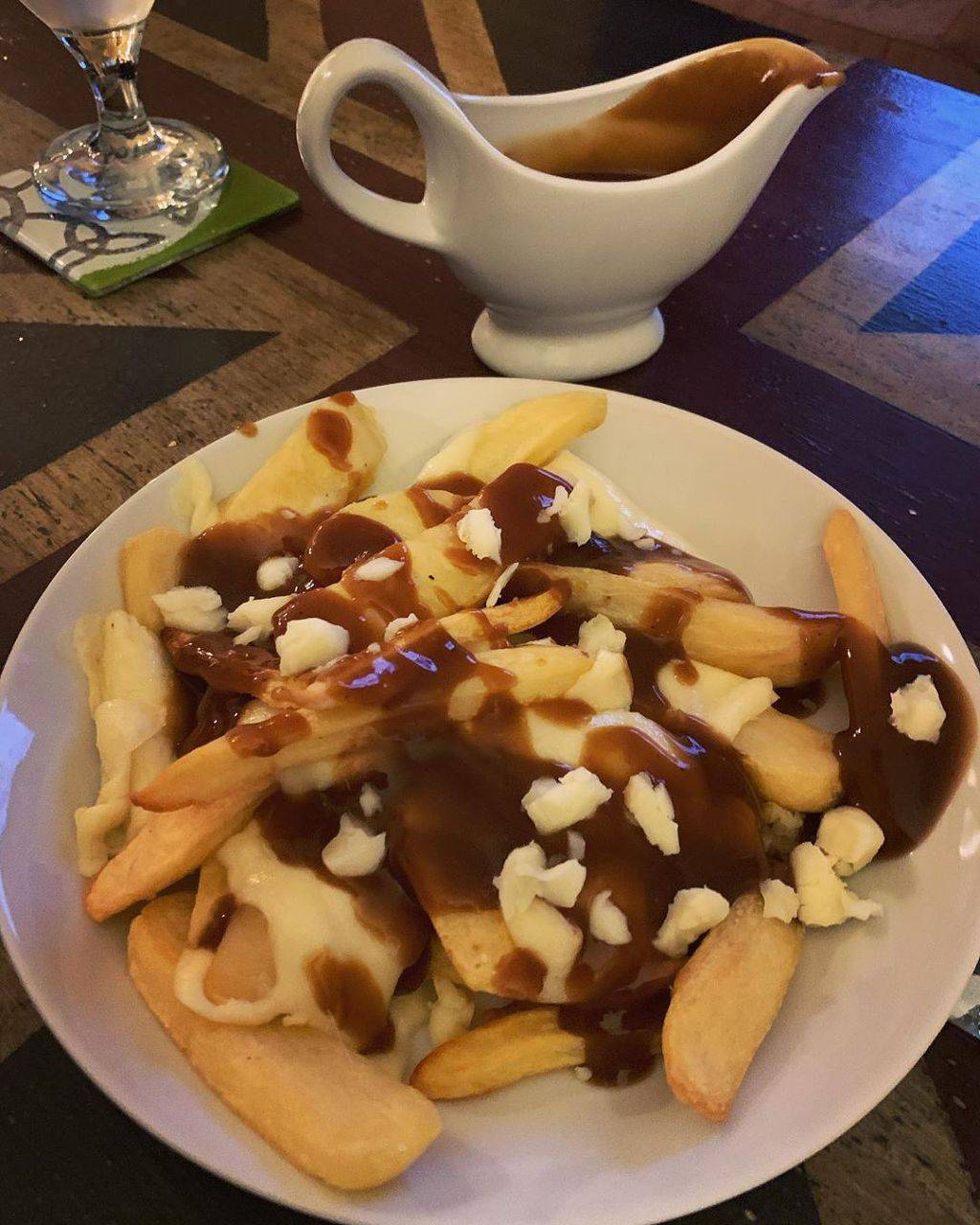 캐나다에서 핫한 간식이라는 푸틴......jpg | 인스티즈