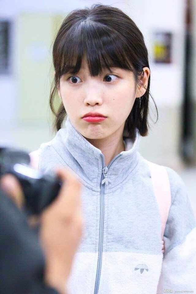아이유 여친짤 일수도 아닐수도 있는 사진들 .jpg | 인스티즈