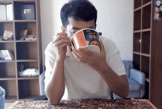 적어도 음식광고는 절대 안들어올 유튜버.gif | 인스티즈