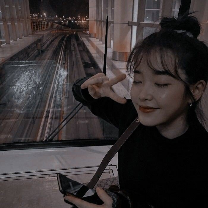 아이유 여친짤 일수도 아닐수도 있는 사진들 .jpg | 인스티즈