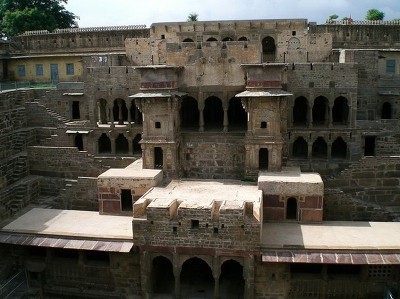 인도에서 가장 큰 계단식 우물, 찬드 바오리 | 인스티즈