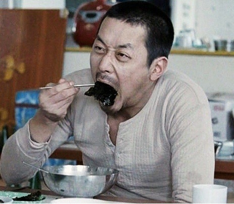 음식에서 이물질나왔을때 사람마다 갈리는거.jpg | 인스티즈