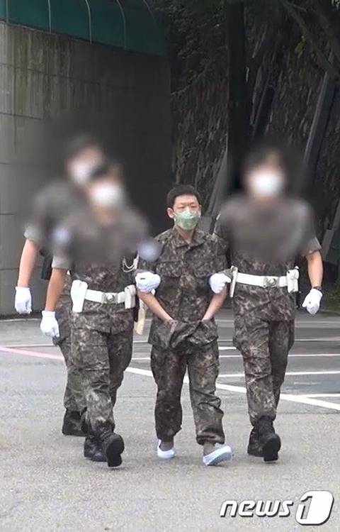 재판 출석하는 박사방 이원호 | 인스티즈