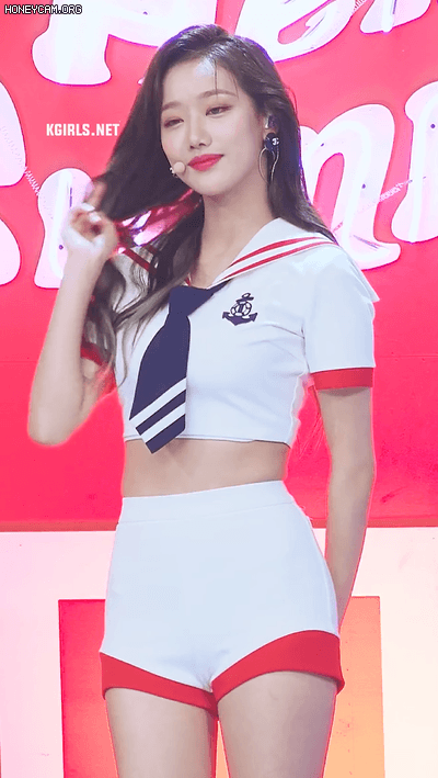 역대급 미모 뽐낸 에이프릴 나은.gif | 인스티즈