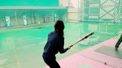 아이유 새로운 타격기술 | 인스티즈