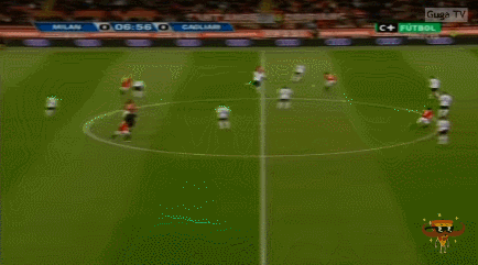 아직도 대체자가 생기지 않는 역대급 축구선수 .gif | 인스티즈