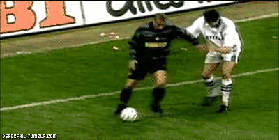 호나우두의 개인기가 아직도 역대급인 이유.gif | 인스티즈