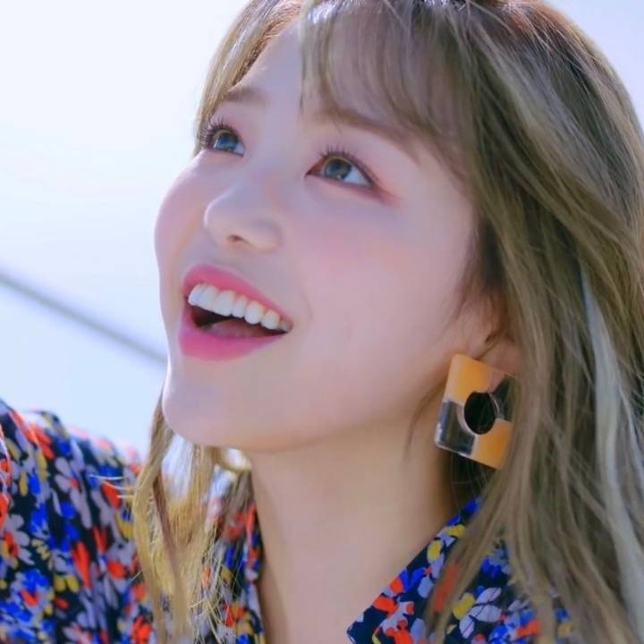 에이프릴 레이첼 .jpgif | 인스티즈