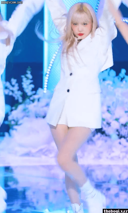 새하얀 (여자)아이들 수진.gif | 인스티즈