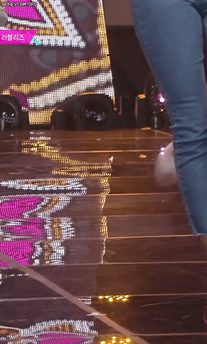 똥머리 청바지 러블리즈 이미주.gif | 인스티즈