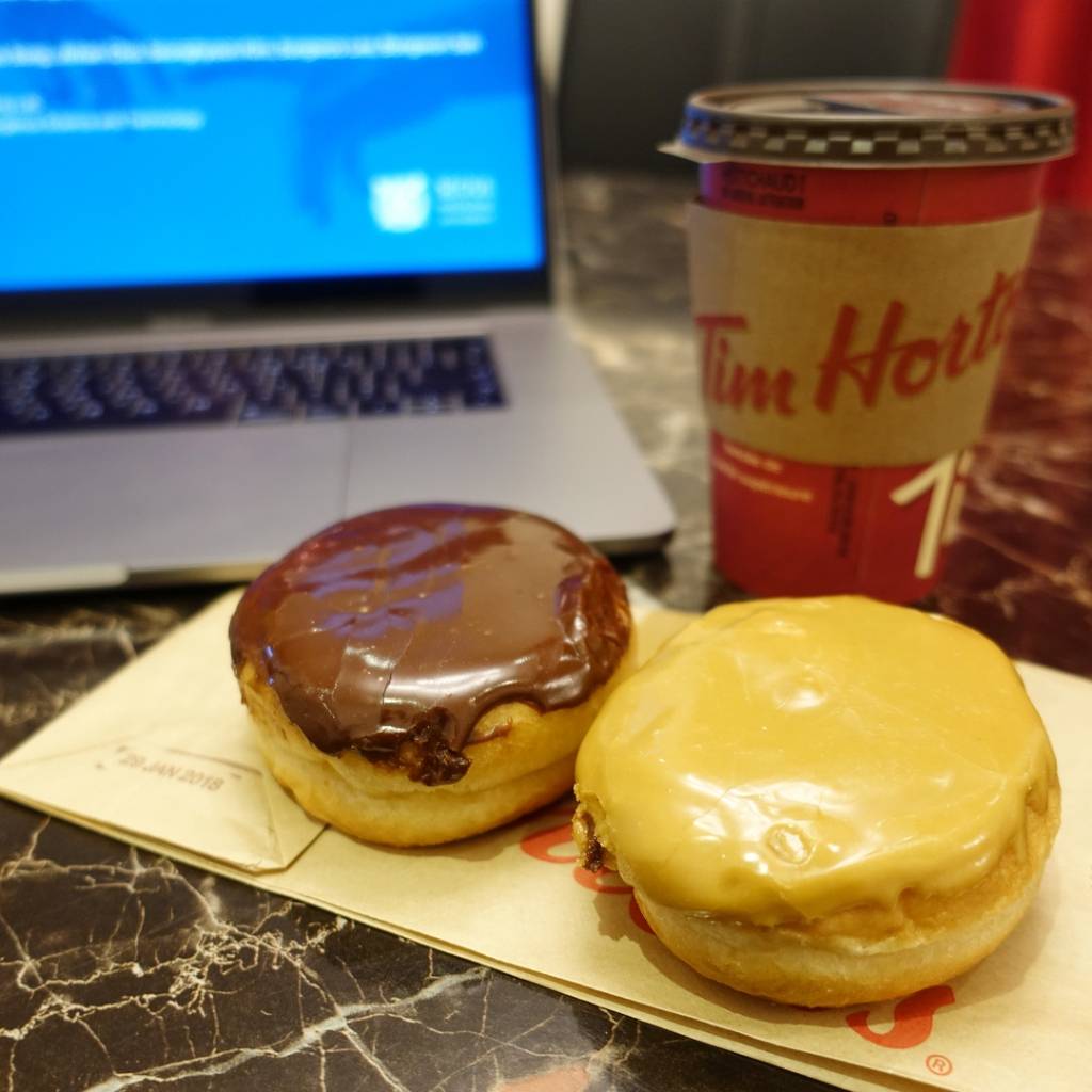 우리나라 스타벅스 급이라는 캐나다 국민 카페.jpg | 인스티즈