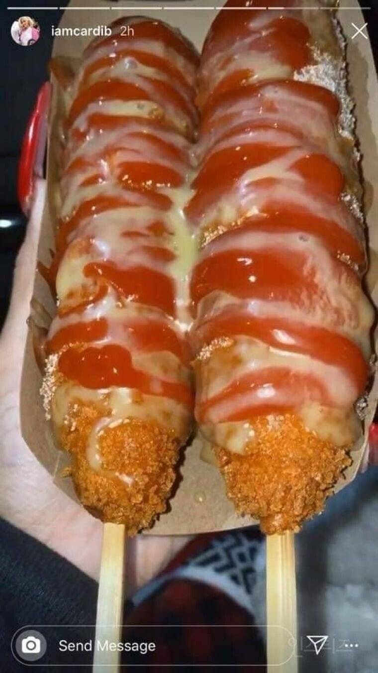 K-푸드 즐기는 카디비.jpg | 인스티즈