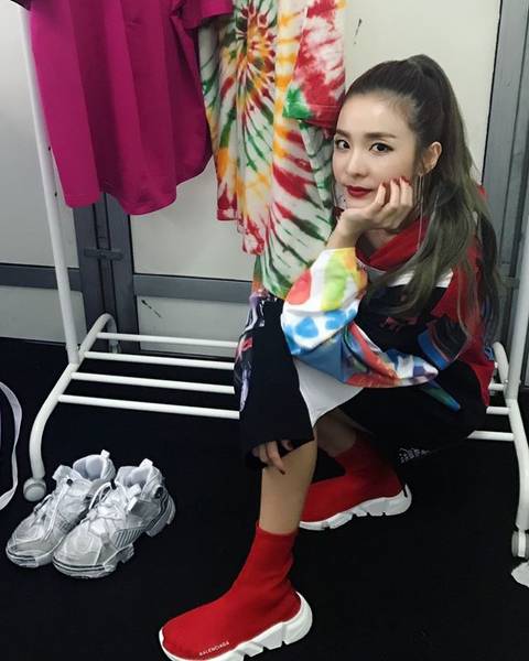 발렌시아가 스피드러너신은 연예인들 | 인스티즈