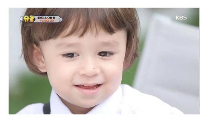 아이들도 이쁜 누나를 좋아한다.jpg | 인스티즈