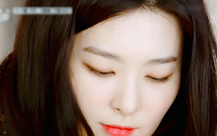 망치질하는 슬기.gif | 인스티즈