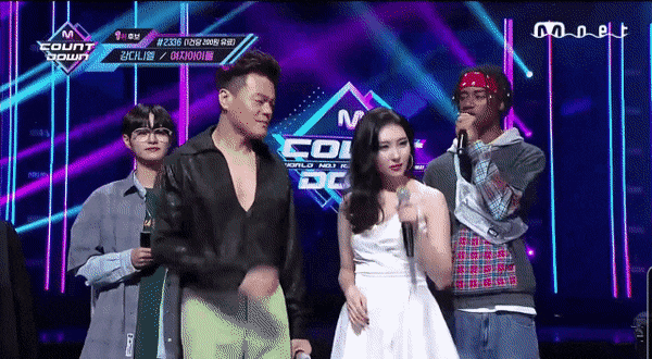 이 악물고 무시하는 선미 | 인스티즈