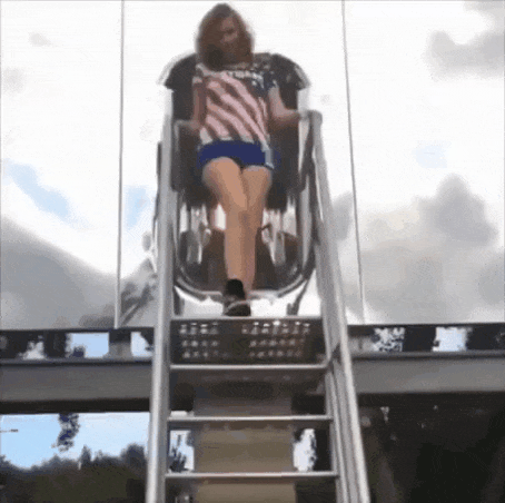 섹시하게 계단내려오다가.gif | 인스티즈