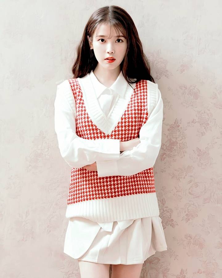 아이유, 사회적 거리두기 독려 눈길 "이번 주말 집콕 챌린지 하실 분?” | 인스티즈