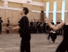 러시아무용의 기본발차기 | 인스티즈