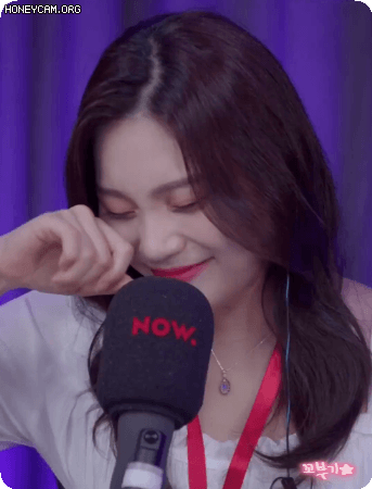 네이버나우 어벤걸스 보이는 오디오 여자친구 엄지.gif | 인스티즈