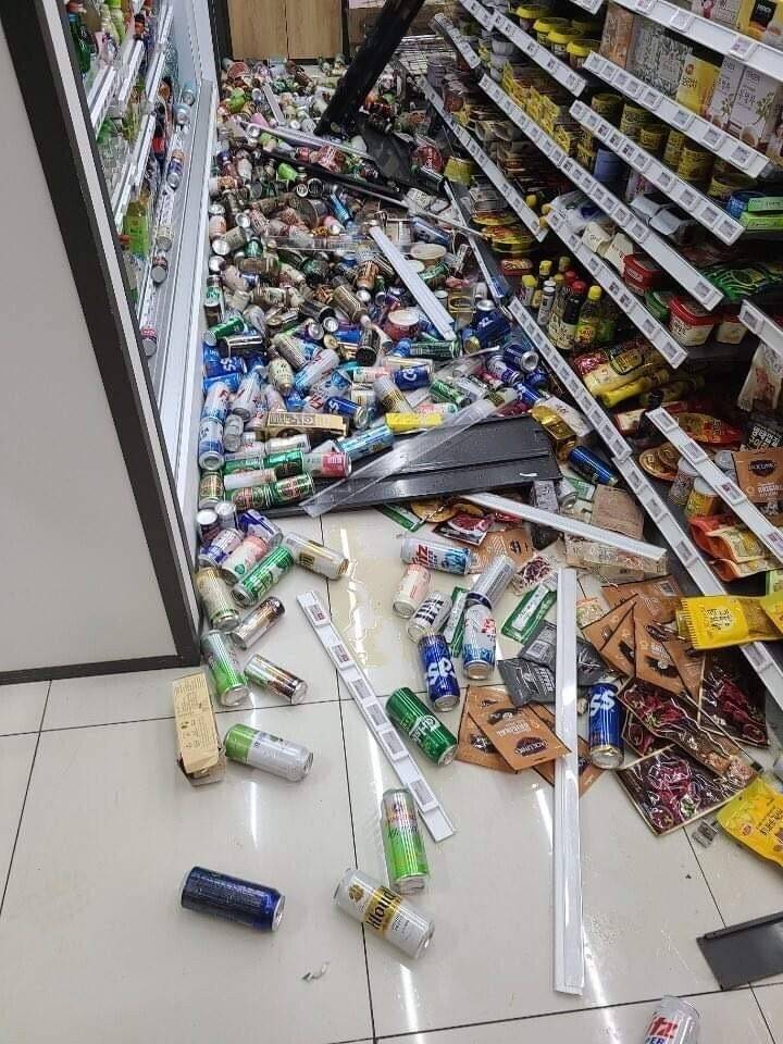 오늘도 평화로운 편의점 갤러리.jpg | 인스티즈