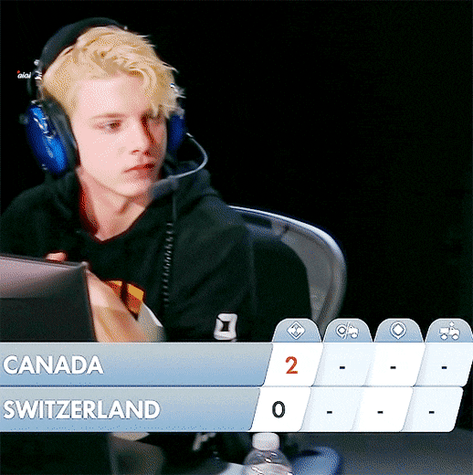 여초에서 잘생겼다고 난리난 프로게이머.gif | 인스티즈