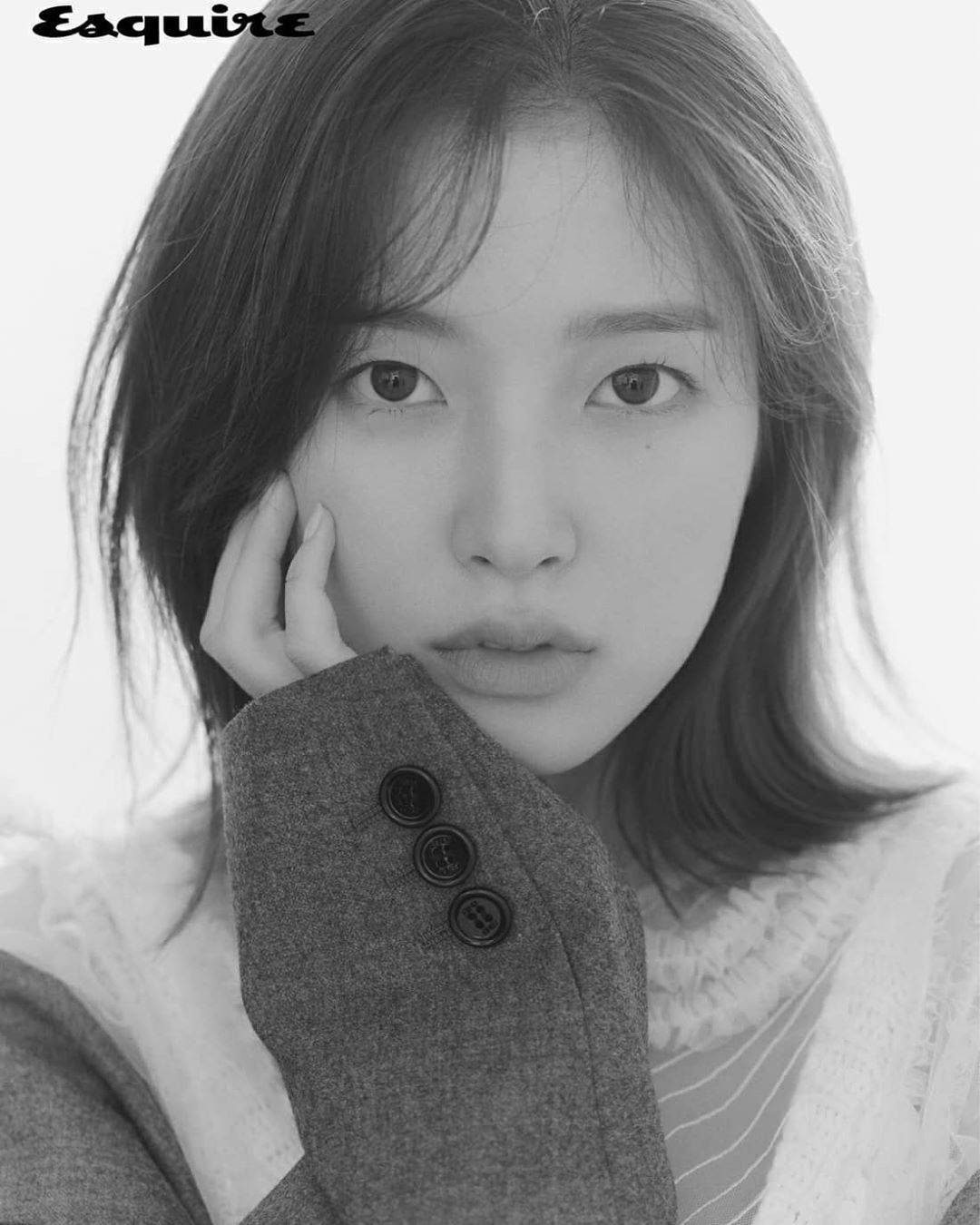 오마이걸 아린 에스콰이어 화보.jpg | 인스티즈