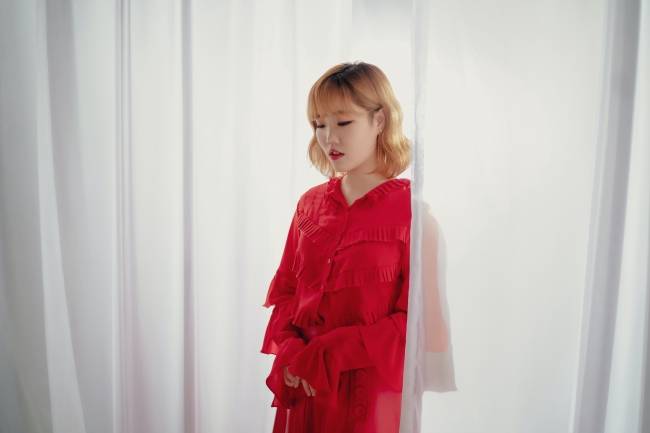 31일(월), AKMU 이수현 영화 '뮬란' OST '숨겨진 내 모습(Reflection)' 발매 | 인스티즈