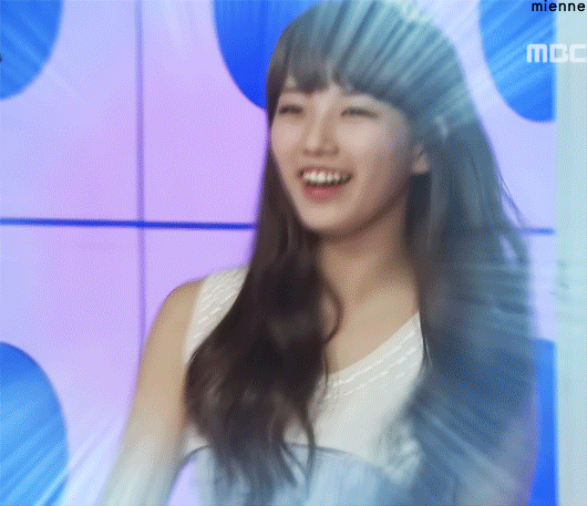 수지 따라하는 이사배 | 인스티즈