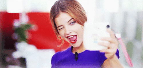 자기 얼굴이 신의 선물이라고 말하는 모델.gif | 인스티즈