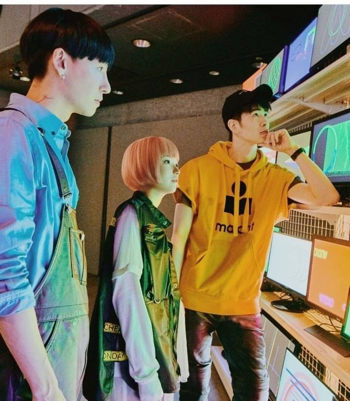 이 세 명의 모델 사진을 보고 사람들이 놀라는 이유.jpg | 인스티즈