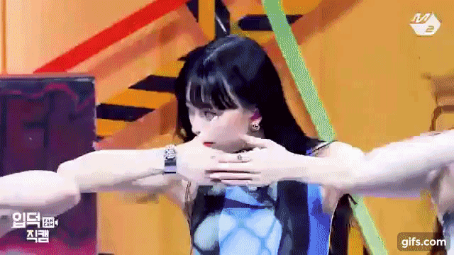 요즘 가장 매력있는 걸그룹멤버.gif | 인스티즈