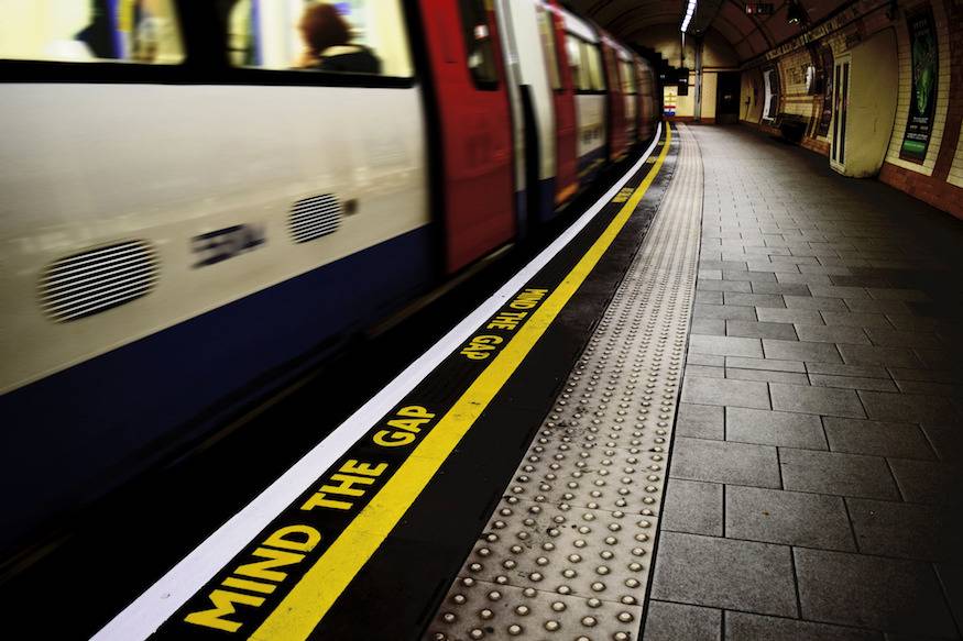 런던 지하철의 상징 중 하나 | 인스티즈