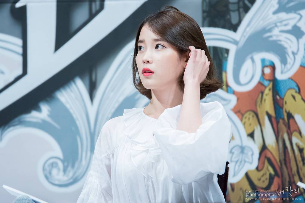 단발머리가 잘어울리는 아이유.jpgi | 인스티즈