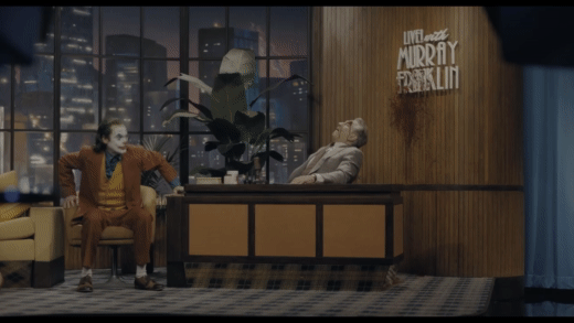 다시봐도 소름돋는 생방송에서 일을 내버리고 웃는 조커.gif | 인스티즈