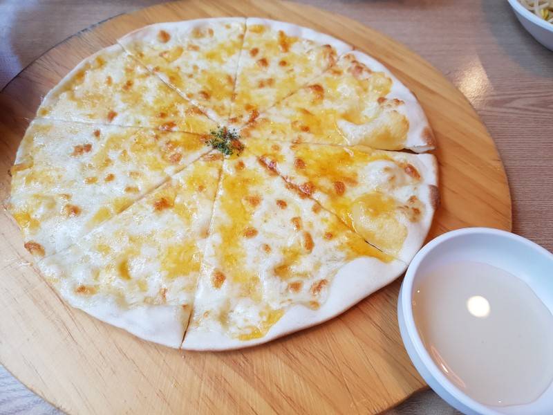 은근 맛있는 고르곤피자..JPG | 인스티즈