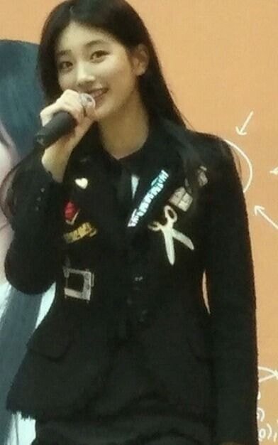 폰카로 찍은 수지 실물 | 인스티즈