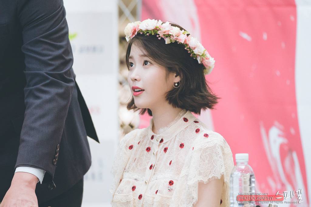 단발머리가 잘어울리는 아이유.jpgi | 인스티즈