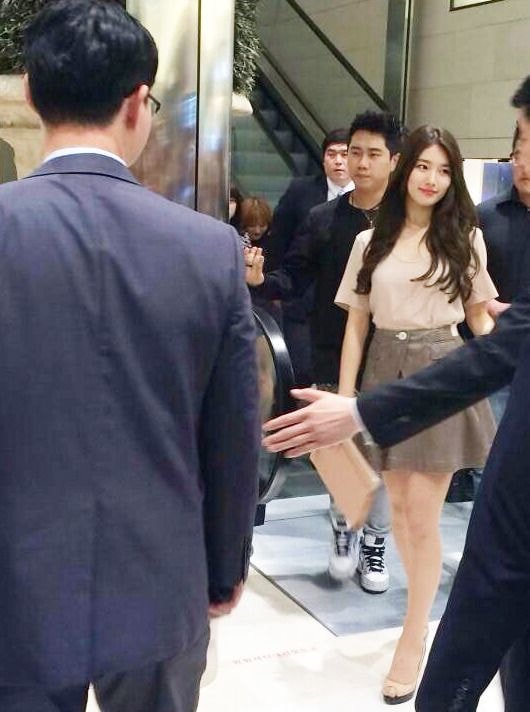 폰카로 찍은 수지 실물 | 인스티즈