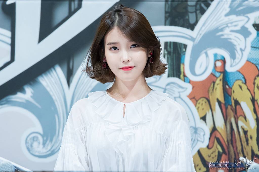 단발머리가 잘어울리는 아이유.jpgi | 인스티즈