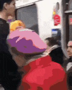 지하철 무조건 앉아서 갈 수 있는 꿀팁 공유함 | 인스티즈