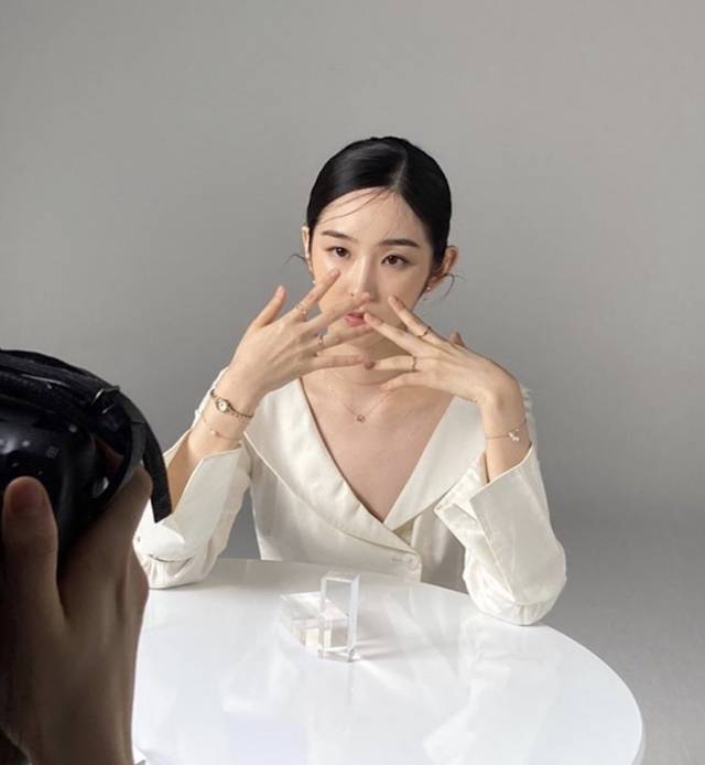 로이드 쥬얼리 새 모델 | 인스티즈